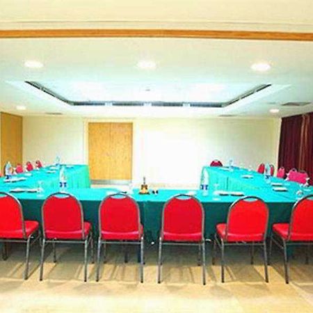 Quality Inn Tripoli ภายนอก รูปภาพ