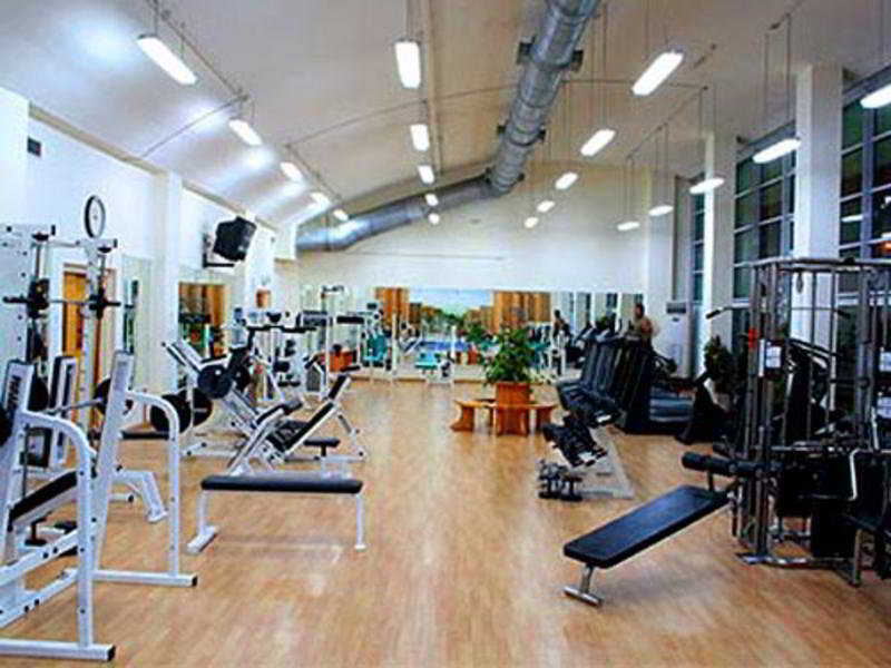 Quality Inn Tripoli ภายนอก รูปภาพ