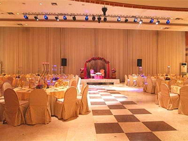 Quality Inn Tripoli ภายนอก รูปภาพ